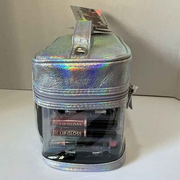 Rockin Beauty Box 24 pc  Professional Series Makeup Set - Picture 2 of 12